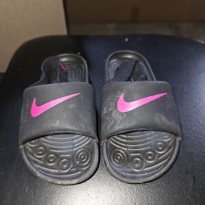 Girl Nike sandals